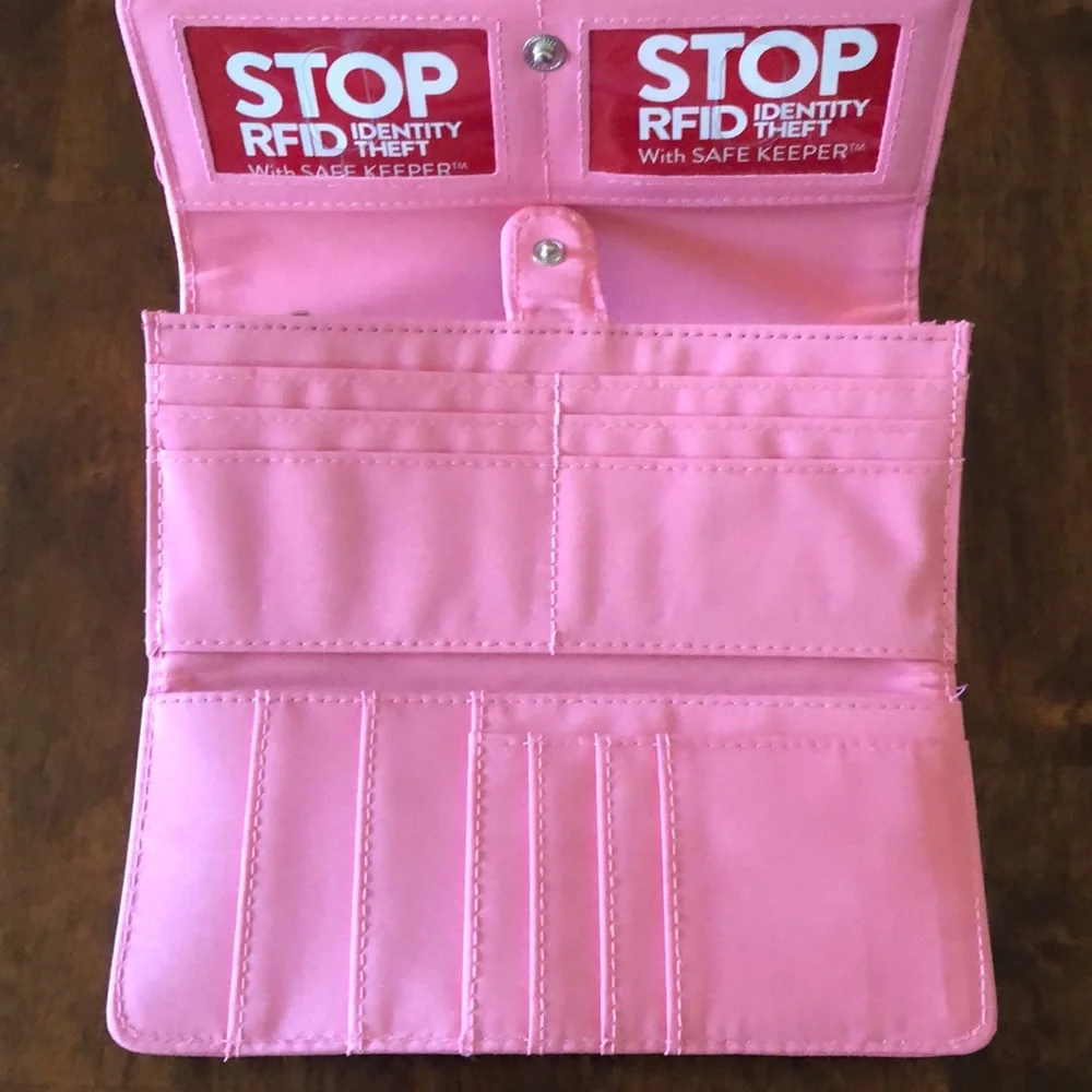 Mundi File Master Pink RFID Wallet - Picture 5 of 8